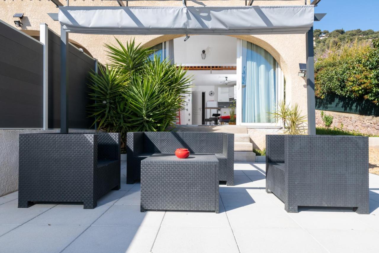 Face A La Mer Superbe Villa Terrasse Barbecue Le Pradet Carqueiranne Eksteriør bilde
