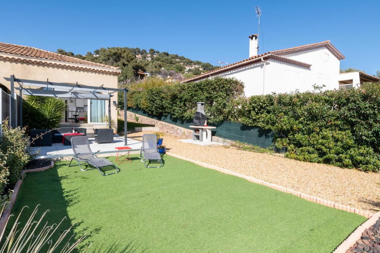 Face A La Mer Superbe Villa Terrasse Barbecue Le Pradet Carqueiranne Eksteriør bilde